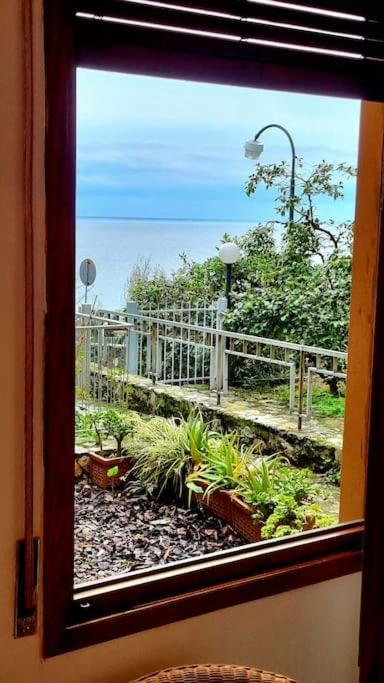 Casa Con Giardino: Varazze Esterno foto