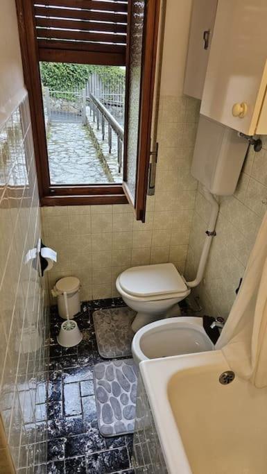 Casa Con Giardino: Varazze Esterno foto