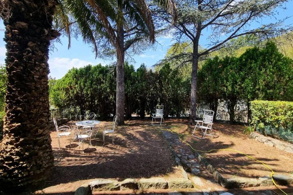 Casa Con Giardino: Varazze Esterno foto