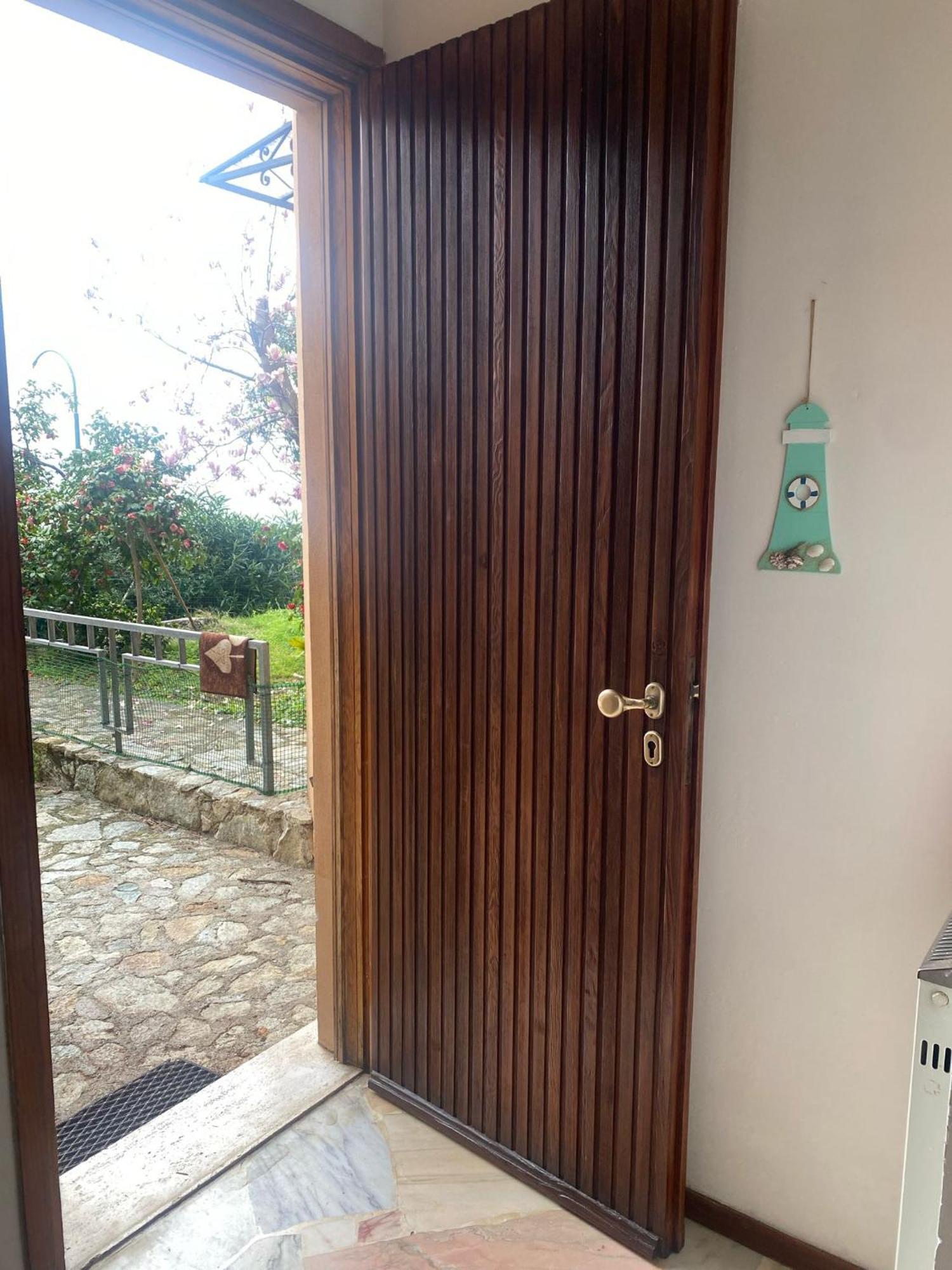Casa Con Giardino: Varazze Esterno foto